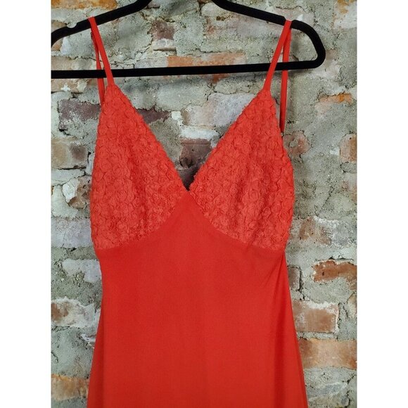 Wild Fable Long Red Dress Womens Sz M Open Back Roses J - Picture 2 of 5